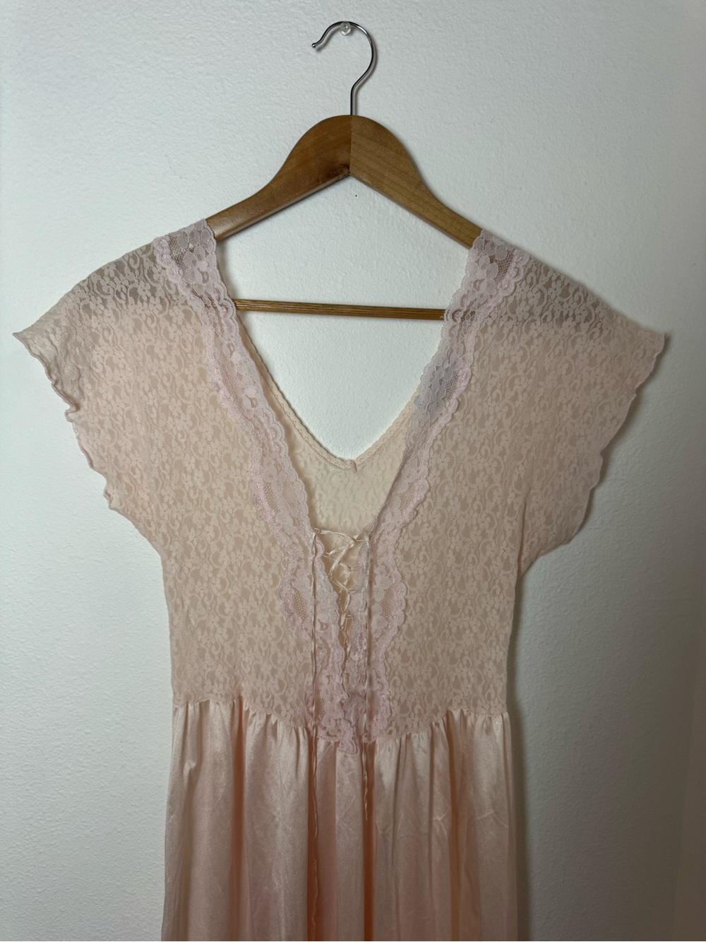 Vintage Blush Lace-Trim Satin Nightgown - Picture 6 of 8